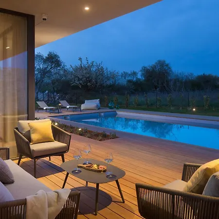 Gaia 1 For 9 People Near Vodnjan With Sauna & Private Pool