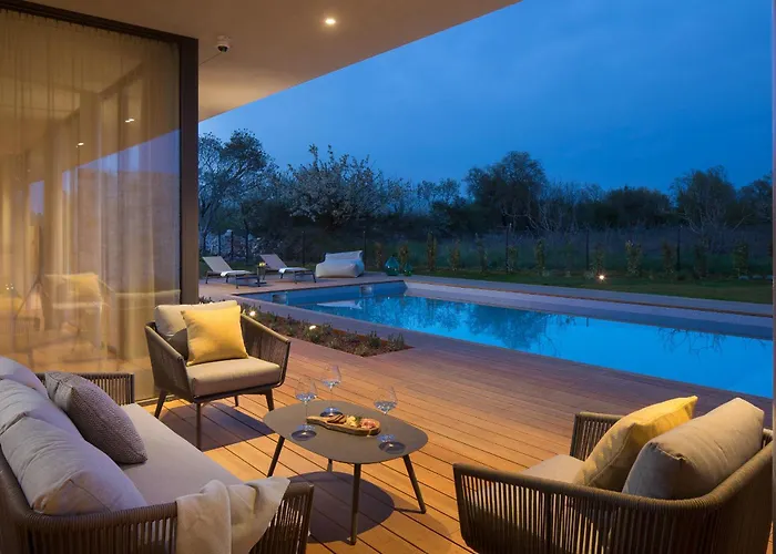 Gaia 1 For 9 People Near With Sauna & Private Pool